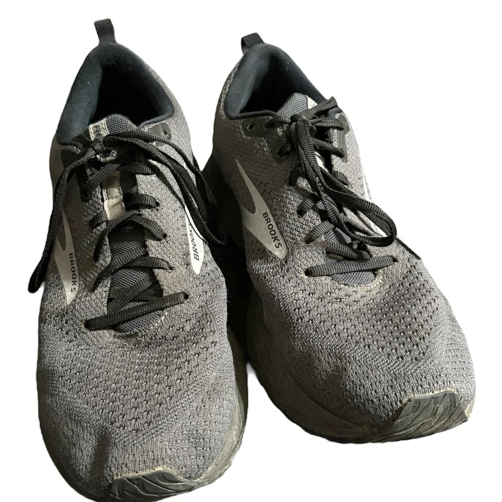 Brooks Men's Revel 4 Running Shoes Size 11 - Picture 16 of 16